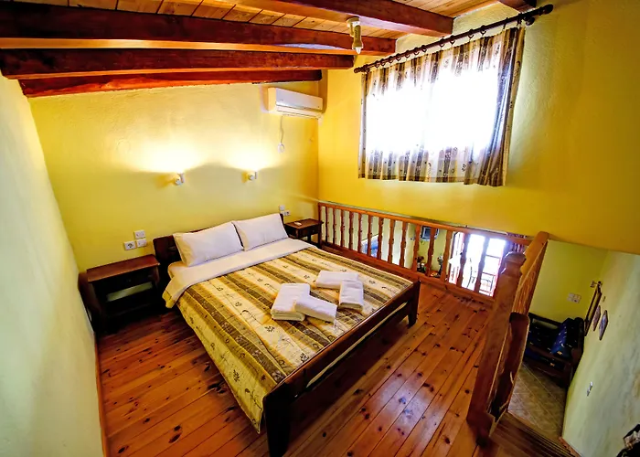 Blue Horizon Aparthotel