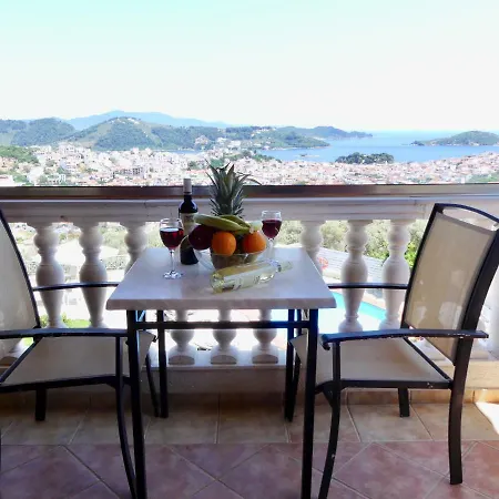 Blue Horizon Aparthotel 3*